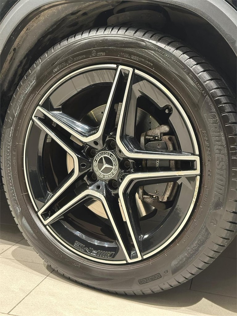 Foto 26 MERCEDES-BENZ GLA 200d AMG Line · 2020