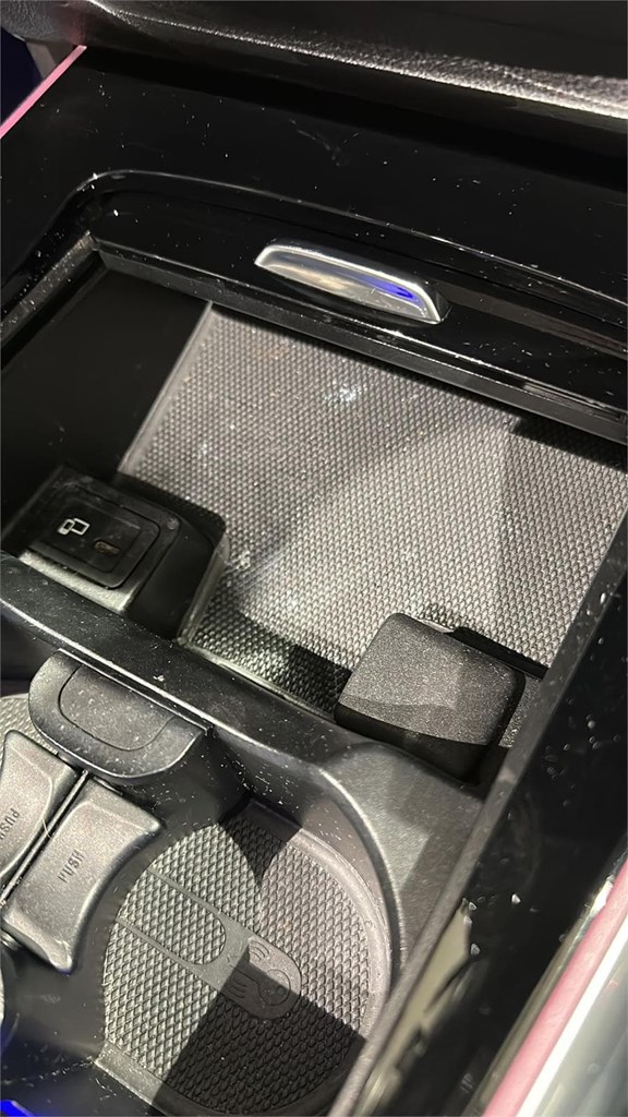 Foto 36 MERCEDES-BENZ GLA 200d AMG Line · 2020