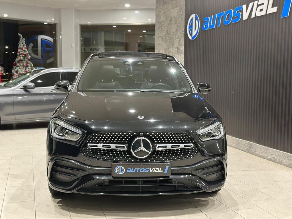 Foto 4 MERCEDES-BENZ GLA 200d AMG Line · 2020