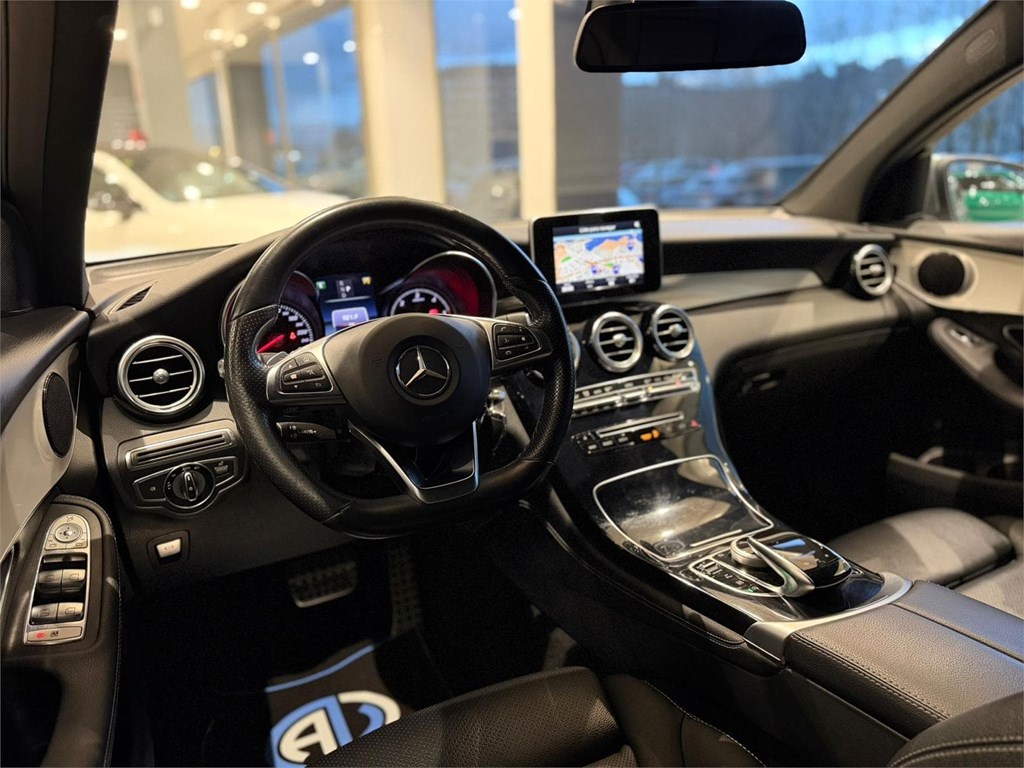 Foto 22 Mercedes-Benz GLC 220d Coupé AMG 4MATIC