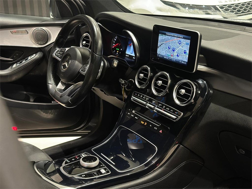 Foto 21 MERCEDES-BENZ GLC 250d 4MATIC AMG LINE