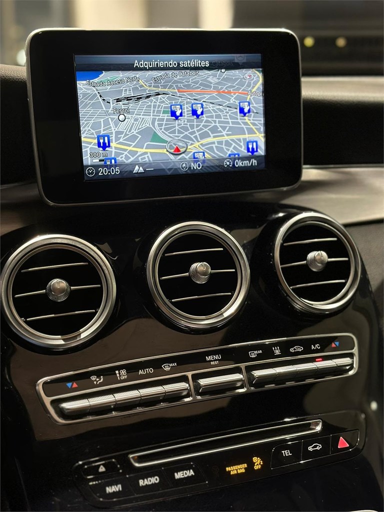 Foto 24 MERCEDES-BENZ GLC 250d 4MATIC AMG LINE