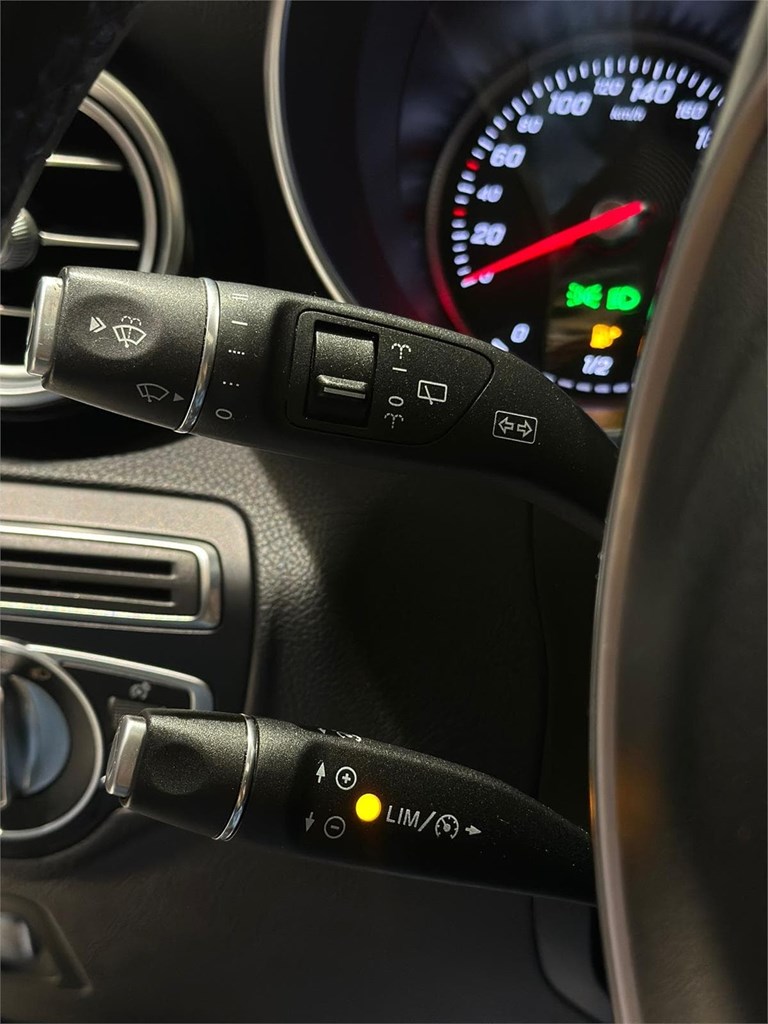 Foto 25 MERCEDES-BENZ GLC 250d 4MATIC AMG LINE