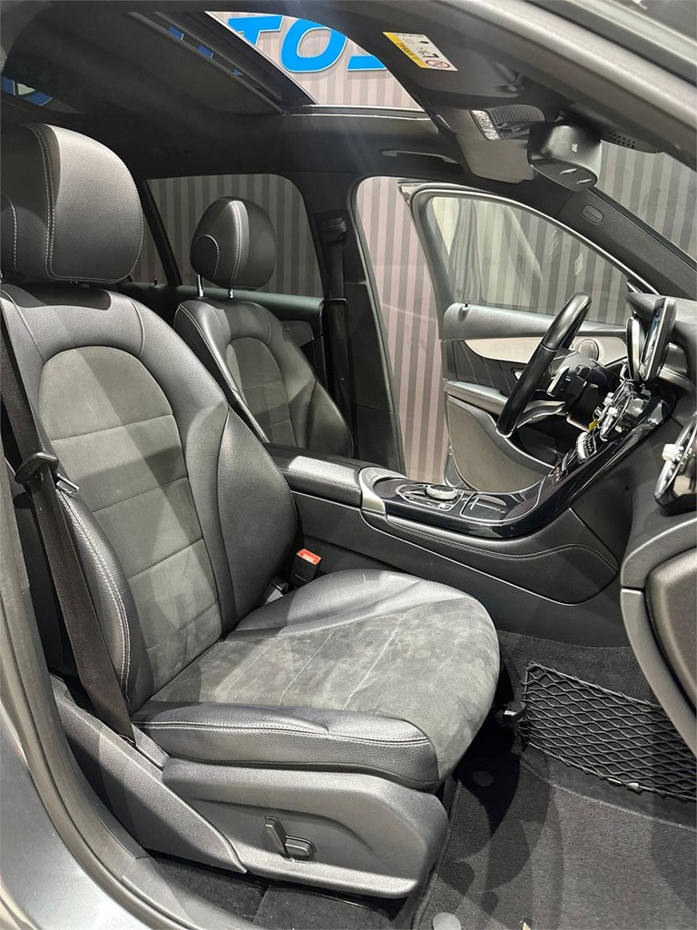 Foto 29 MERCEDES-BENZ GLC 250d 4MATIC AMG LINE