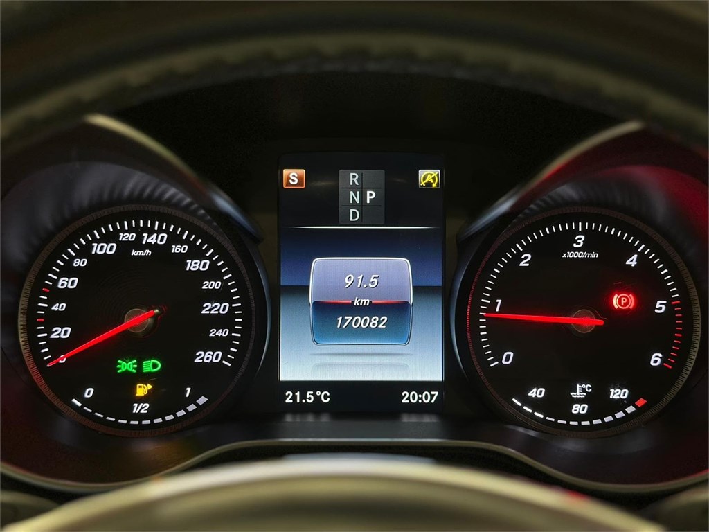 Foto 34 MERCEDES-BENZ GLC 250d 4MATIC AMG LINE