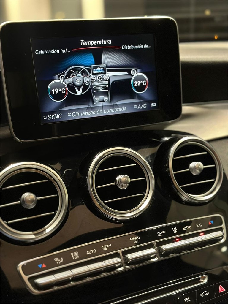 Foto 35 MERCEDES-BENZ GLC 250d 4MATIC AMG LINE