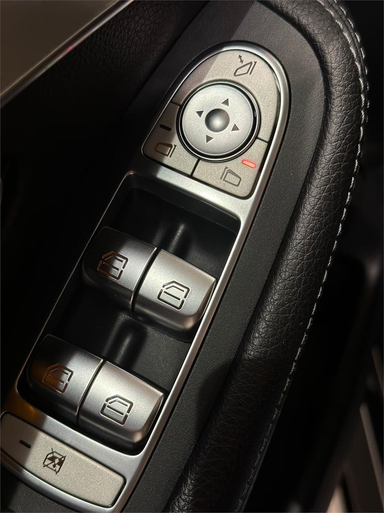 Foto 37 MERCEDES-BENZ GLC 250d 4MATIC AMG LINE