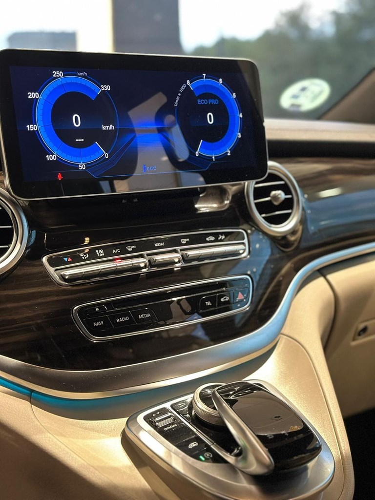 Foto 14 MERCEDES-BENZ V 250 d 4MATIC AMG | 7G-Tronic | 2018 | 156.812 km