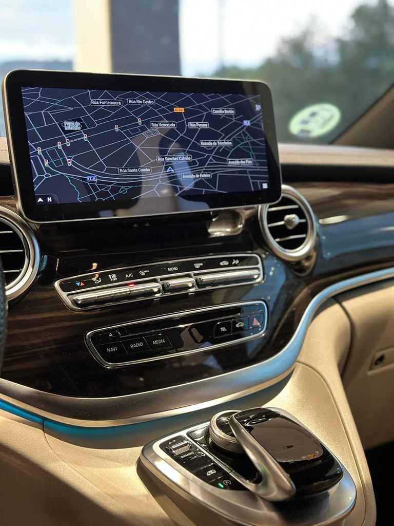 Foto 15 MERCEDES-BENZ V 250 d 4MATIC AMG | 7G-Tronic | 2018 | 156.812 km