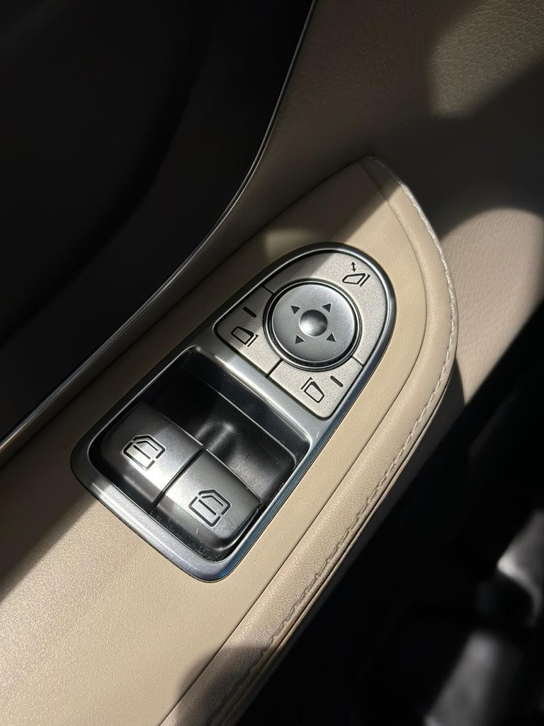 Foto 22 MERCEDES-BENZ V 250 d 4MATIC AMG | 7G-Tronic | 2018 | 156.812 km