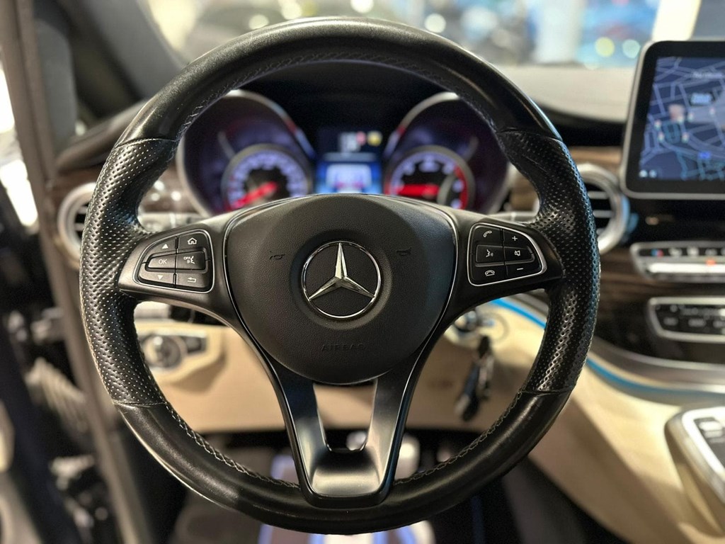 Foto 23 MERCEDES-BENZ V 250 d 4MATIC AMG | 7G-Tronic | 2018 | 156.812 km