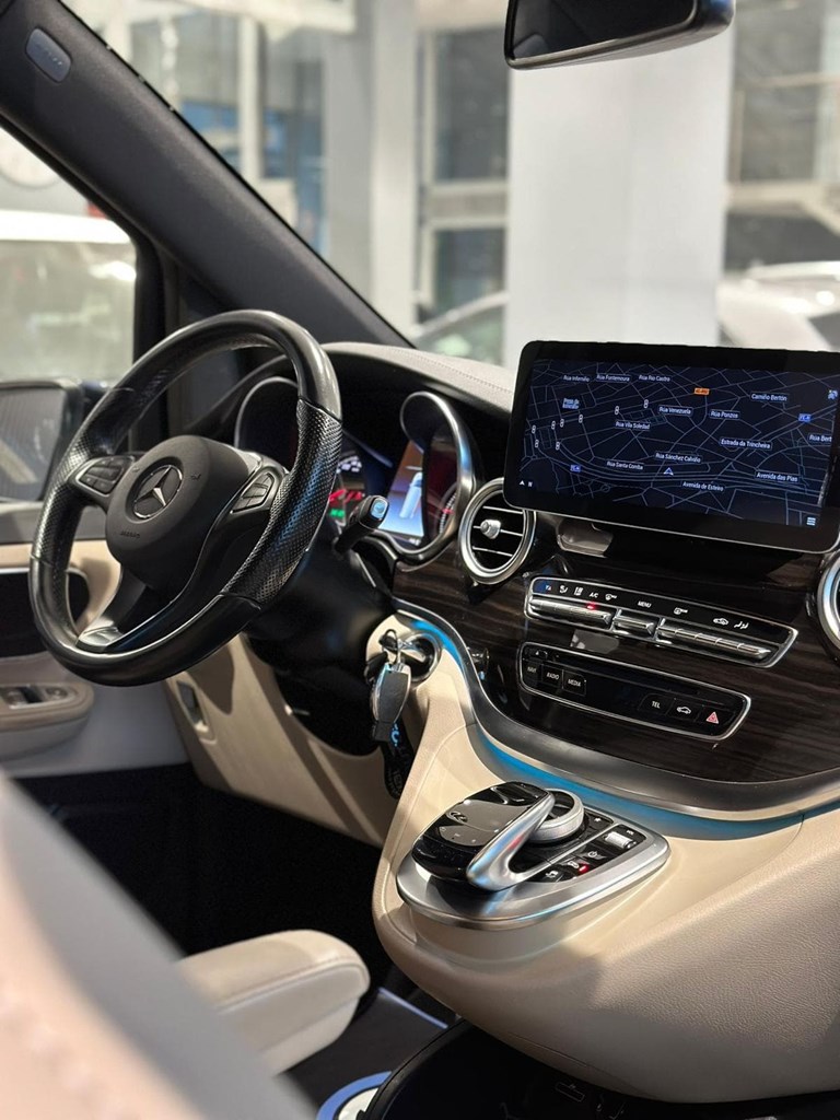 Foto 38 MERCEDES-BENZ V 250 d 4MATIC AMG | 7G-Tronic | 2018 | 156.812 km