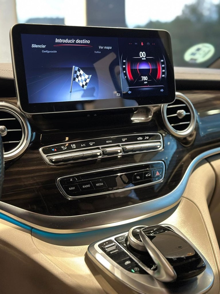 Foto 9 MERCEDES-BENZ V 250 d 4MATIC AMG | 7G-Tronic | 2018 | 156.812 km
