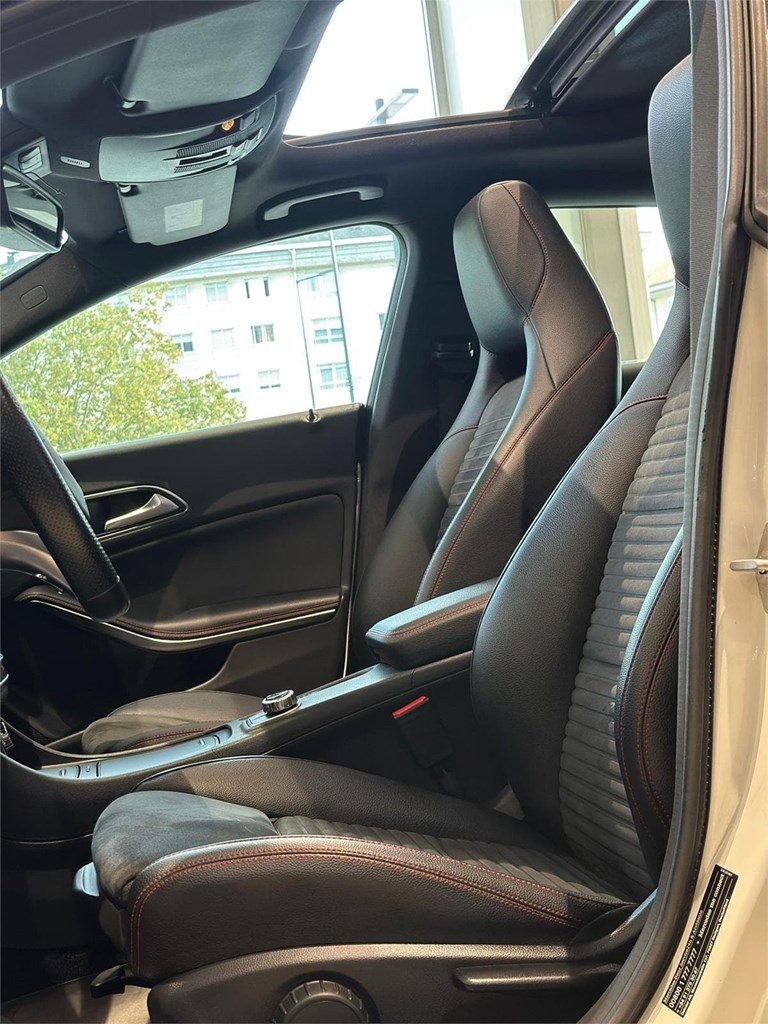 Foto 17 MERCEDES CLA 200d SHOOTING BRAKE AMG