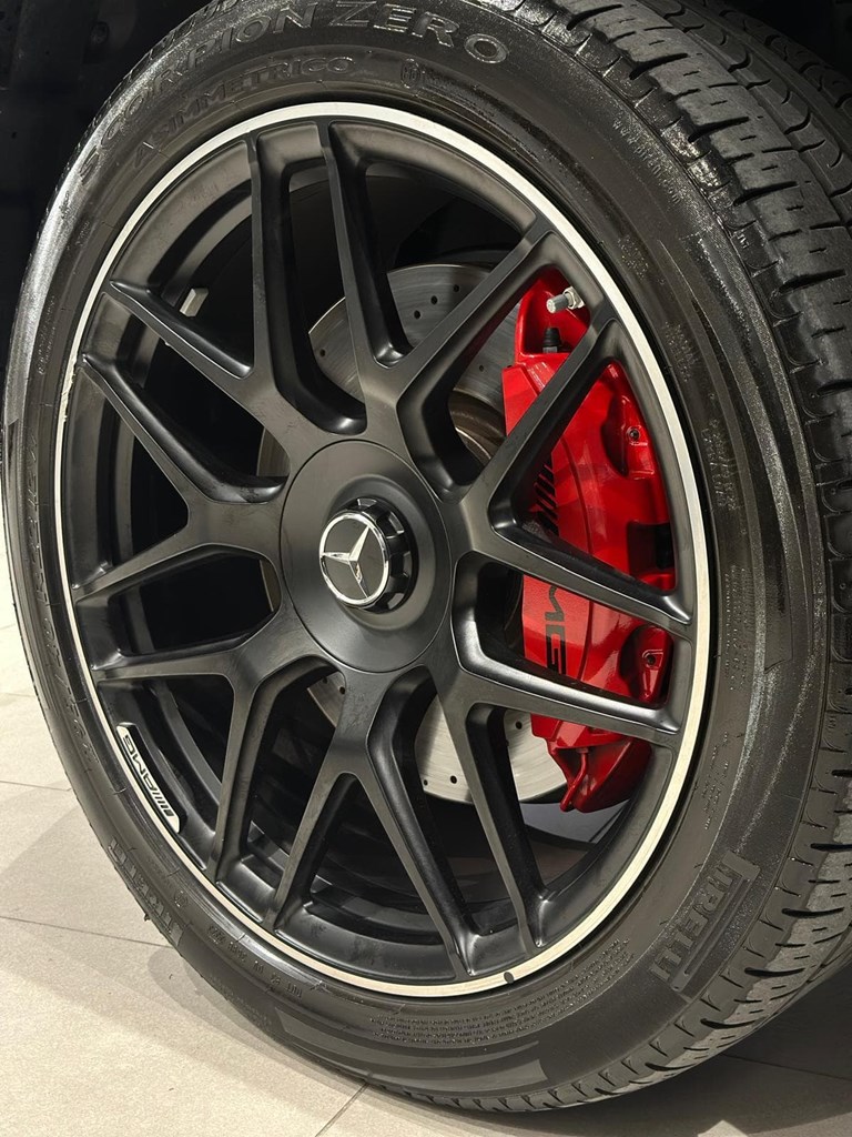 Foto 11  MERCEDES  Full Black 4.8 V8 BITURBO 585CV 