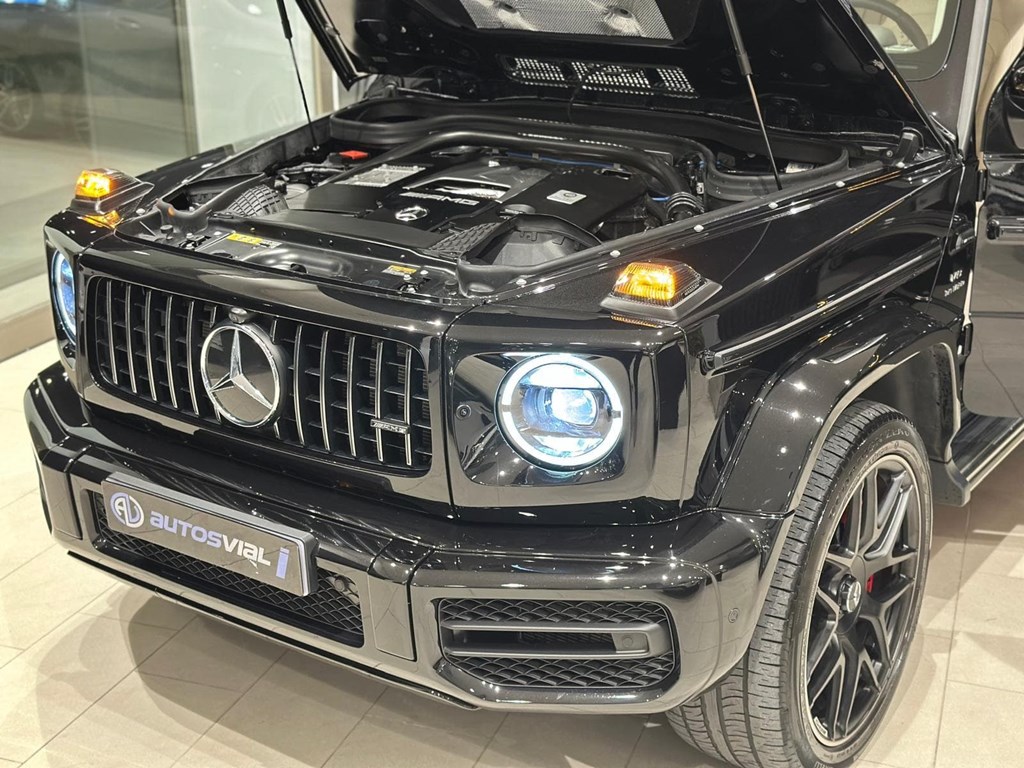 Foto 2  MERCEDES  Full Black 4.8 V8 BITURBO 585CV 
