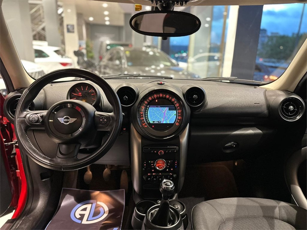 Foto 19 MINI COUNTRYMAN Cooper D