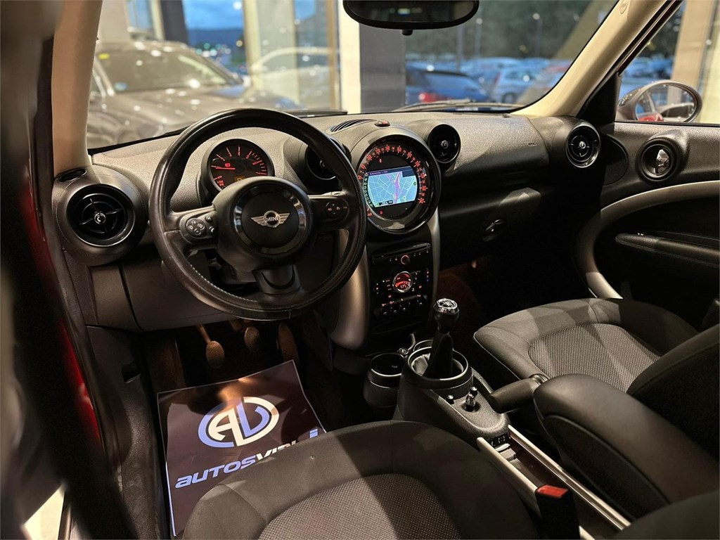 Foto 27 MINI COUNTRYMAN Cooper D