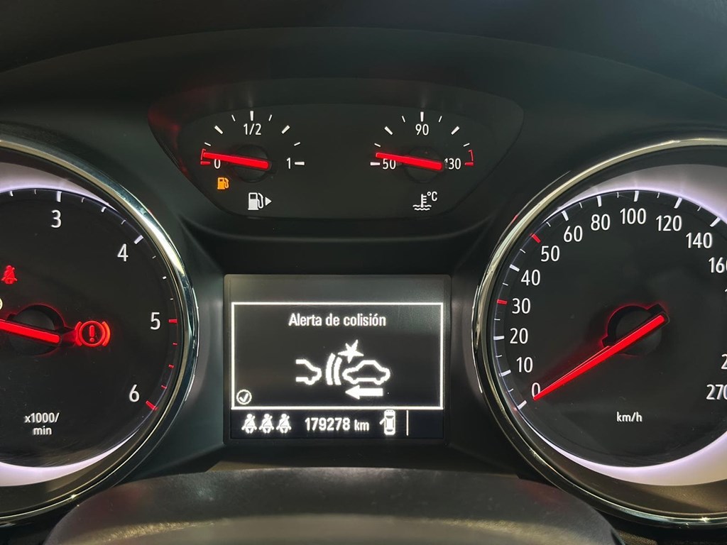 Foto 11 OPEL Astra 1.6 CDTi SS Business ST