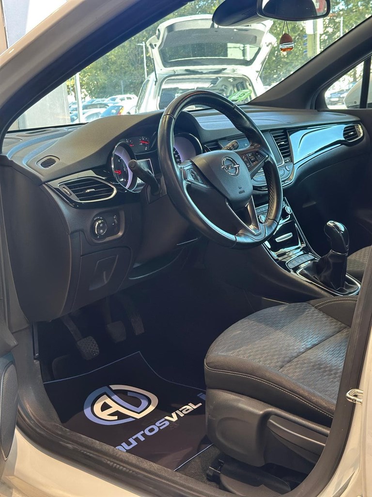 Foto 19 OPEL Astra 1.6 CDTi SS Business ST