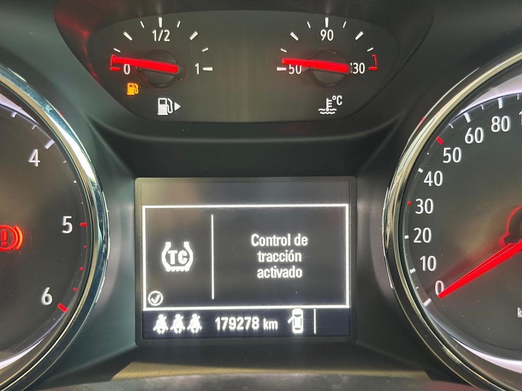 Foto 8 OPEL Astra 1.6 CDTi SS Business ST