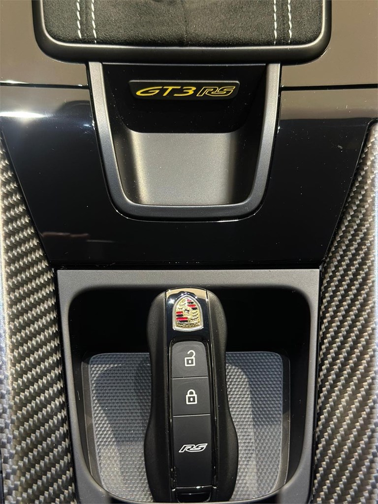 Foto 37 PORSCHE 911 GT3 RS 2025