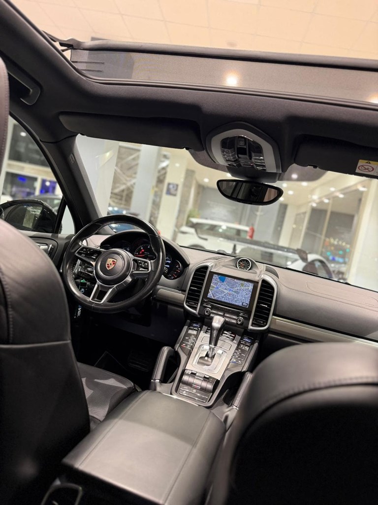 Foto 29  PORSCHE CAYENNE 3.0 DIESEL PLATINUM EDITION 