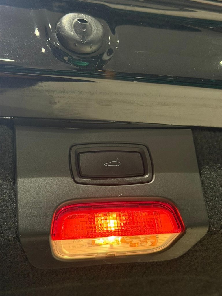 Foto 32  PORSCHE CAYENNE 3.0 DIESEL PLATINUM EDITION 