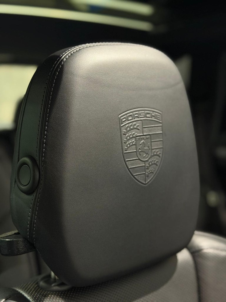 Foto 38  PORSCHE CAYENNE 3.0 DIESEL PLATINUM EDITION 