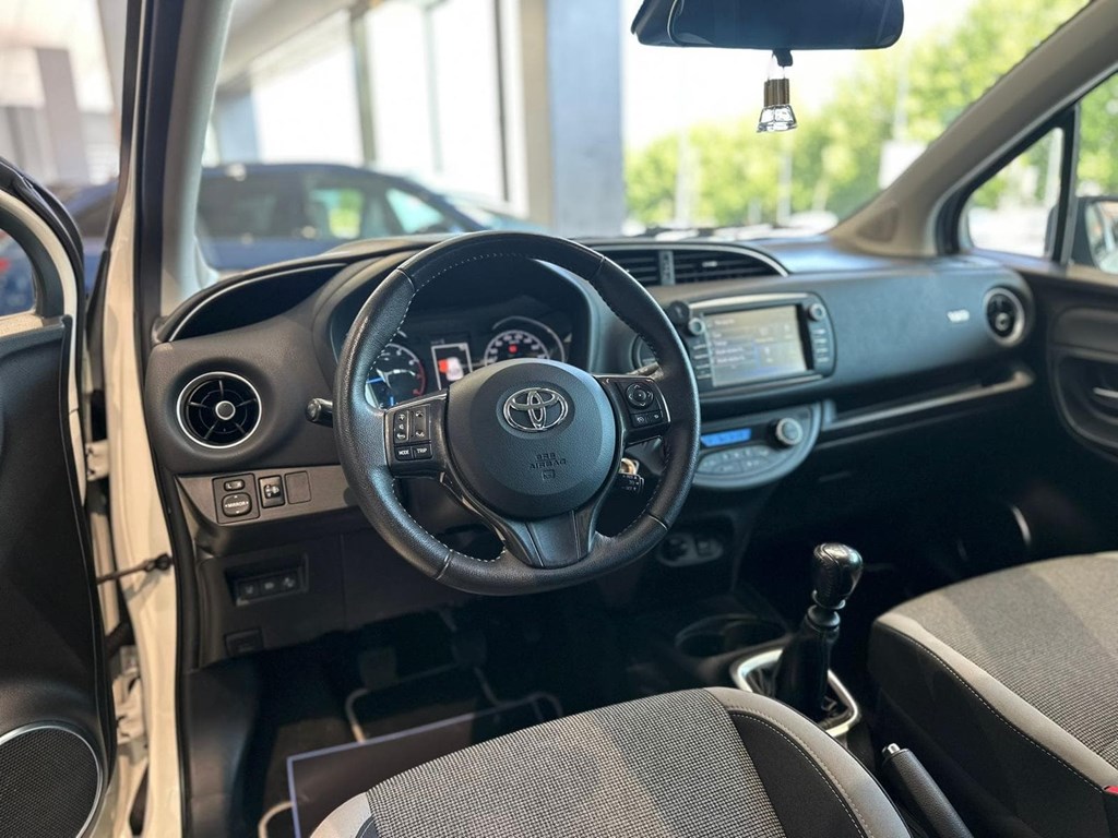 Foto 15 TOYOTA Yaris 1.5 125 SEdition