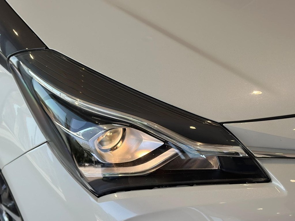 Foto 17 TOYOTA Yaris 1.5 125 SEdition