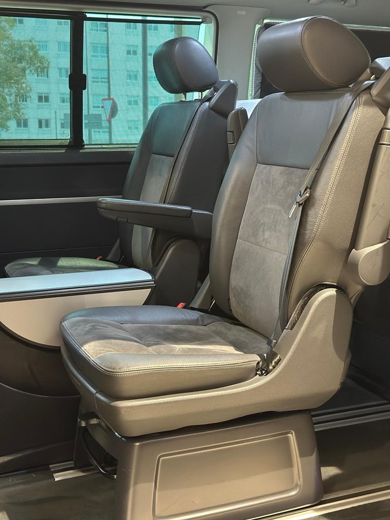 Foto 22  VOLKSWAGEN MULTIVAN DSG  