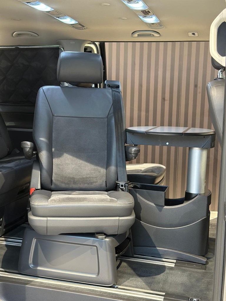 Foto 43  VOLKSWAGEN MULTIVAN DSG  