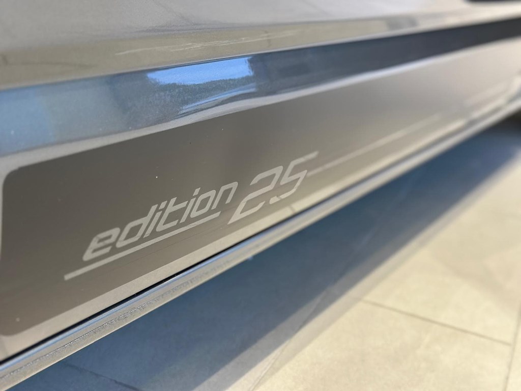 Foto 45  VOLKSWAGEN MULTIVAN DSG  