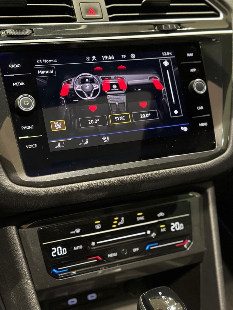 Foto 11 VOLKSWAGEN Tiguan RLine 2.0 TDI DSG