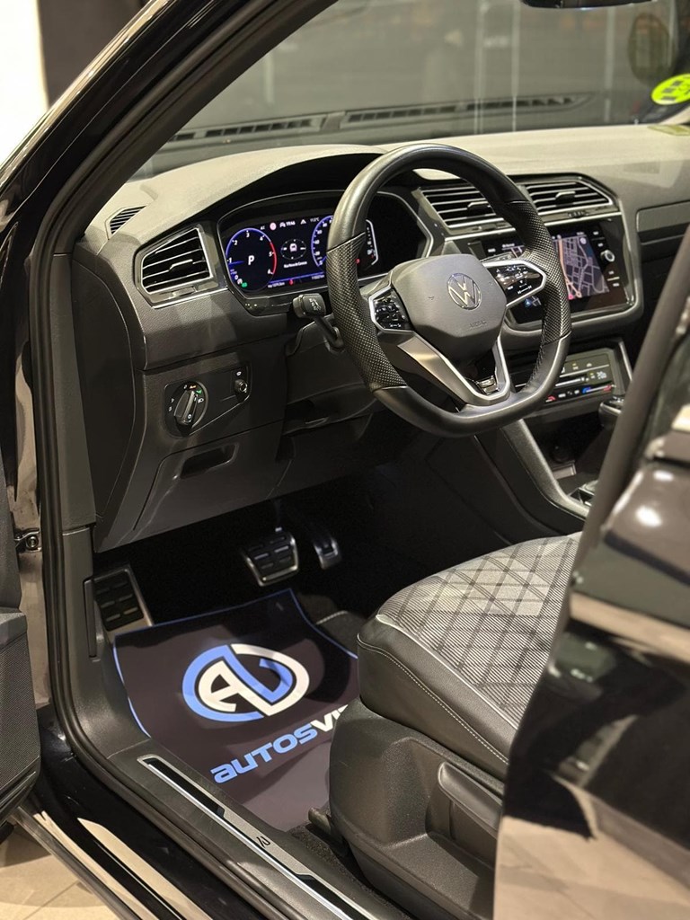 Foto 19 VOLKSWAGEN Tiguan RLine 2.0 TDI DSG