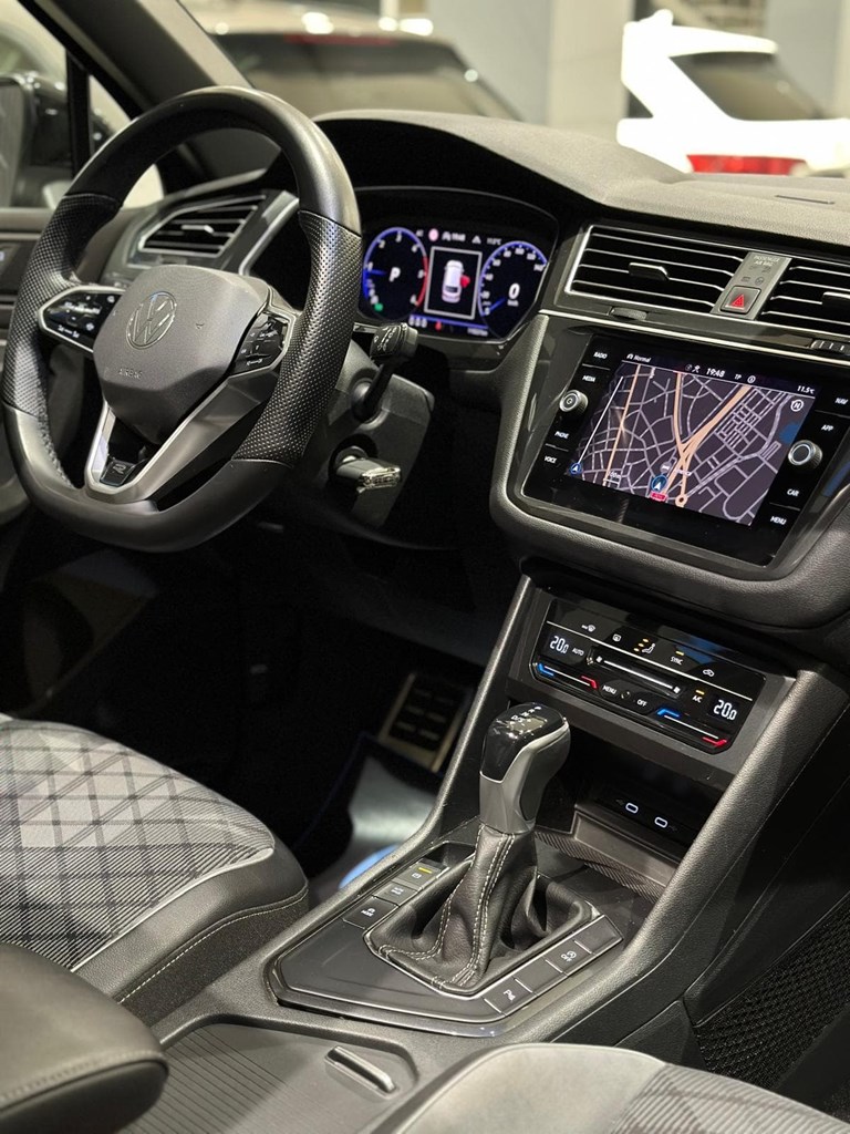 Foto 24 VOLKSWAGEN Tiguan RLine 2.0 TDI DSG