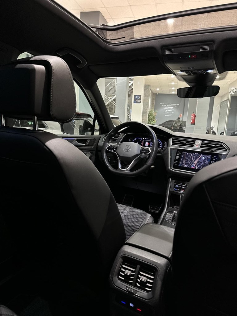 Foto 25 VOLKSWAGEN Tiguan RLine 2.0 TDI DSG