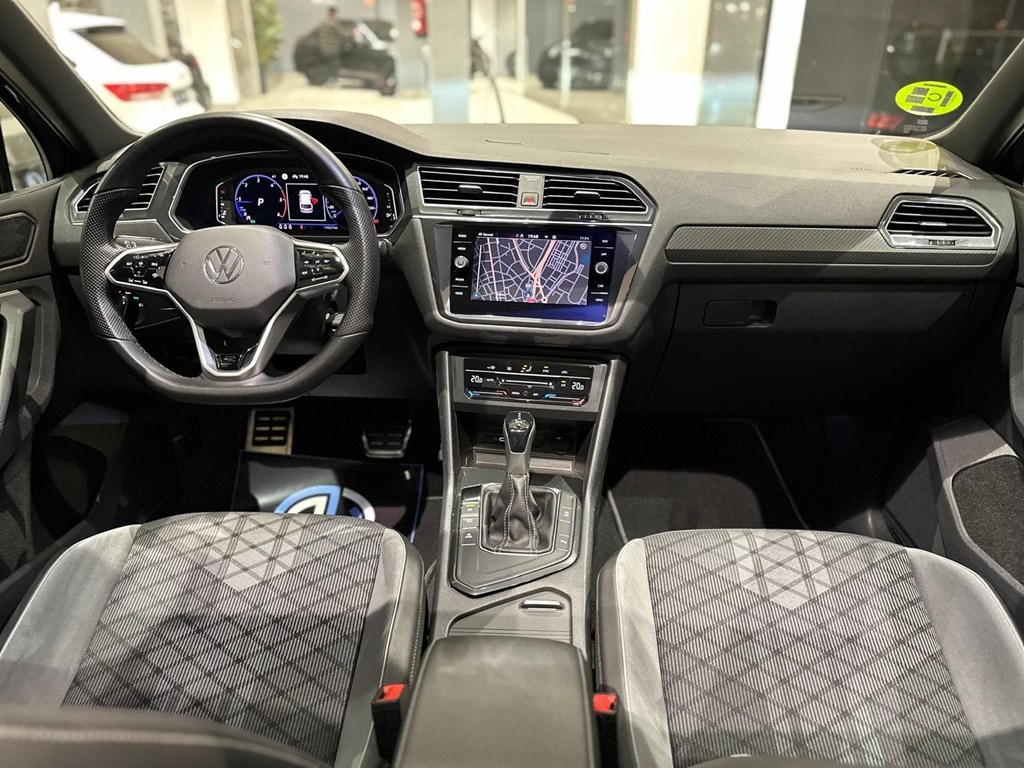 Foto 26 VOLKSWAGEN Tiguan RLine 2.0 TDI DSG