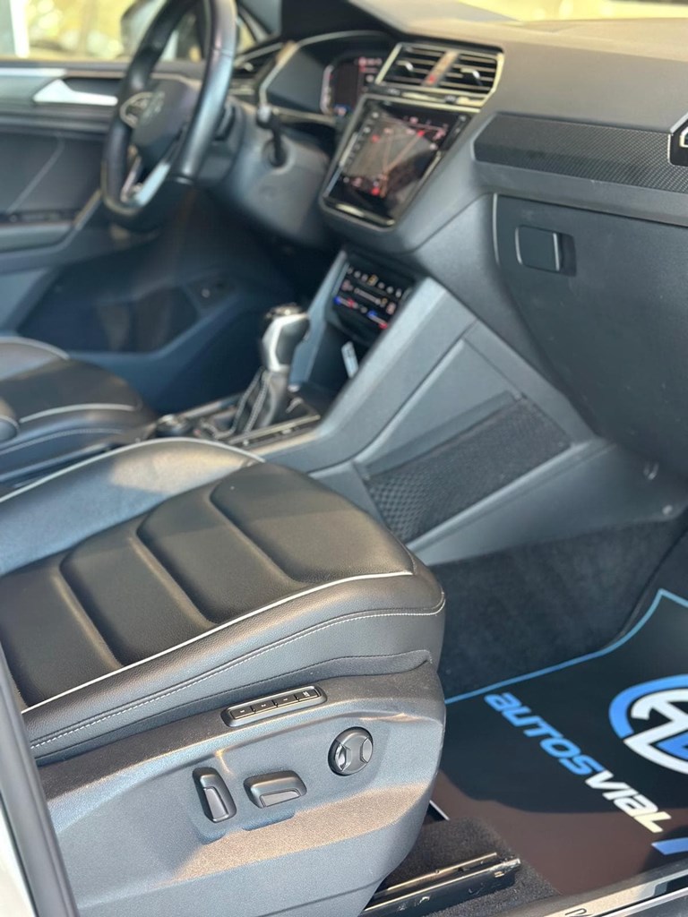 Foto 36 VOLKSWAGEN Tiguan RLine 2.0 TDI DSG