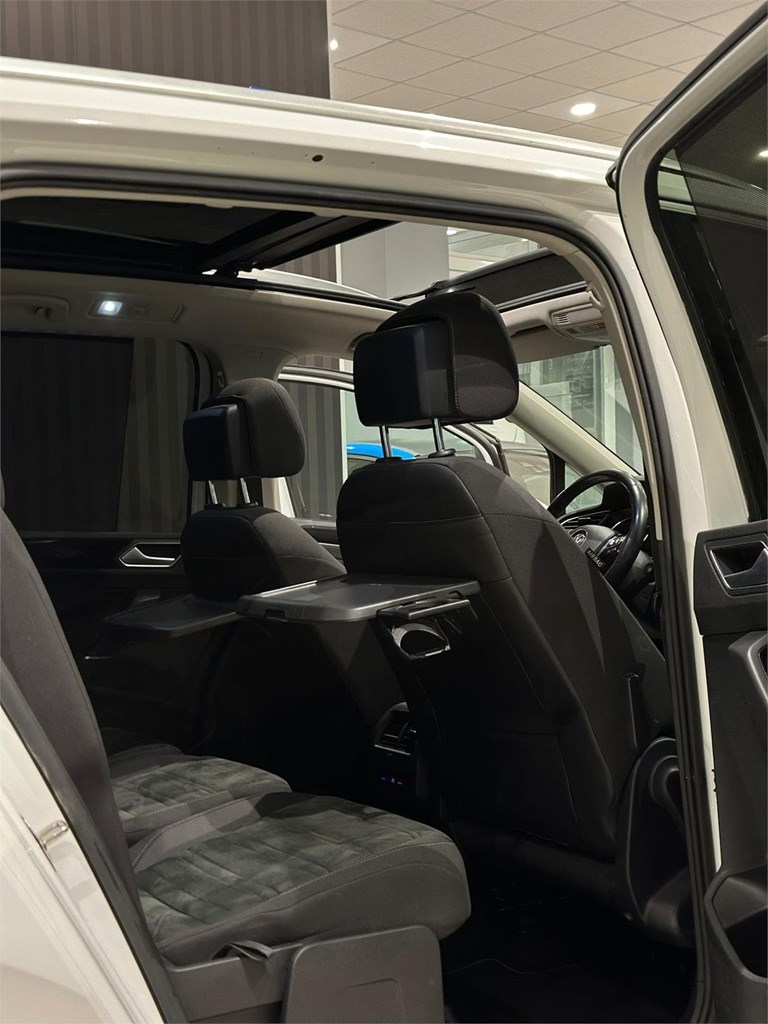 Foto 15 Volkswagen Touran 2.0 TDI 150 CV DSG | R-Line Exterior | 05/2020