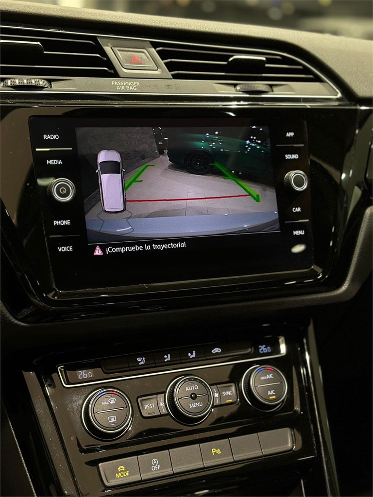 Foto 18 Volkswagen Touran 2.0 TDI 150 CV DSG | R-Line Exterior | 05/2020