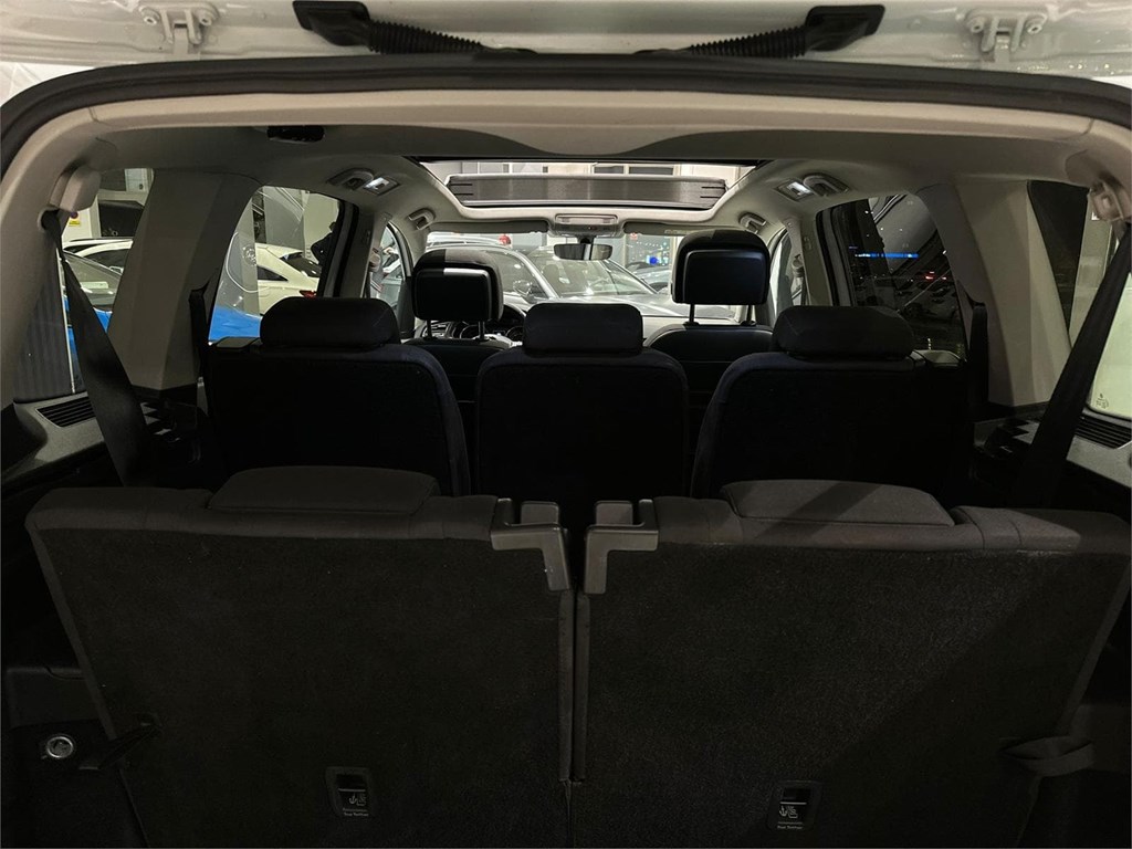 Foto 19 Volkswagen Touran 2.0 TDI 150 CV DSG | R-Line Exterior | 05/2020