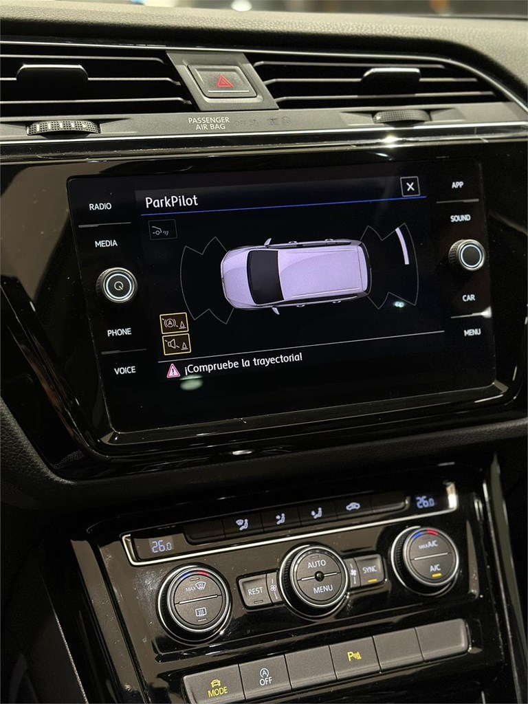 Foto 21 Volkswagen Touran 2.0 TDI 150 CV DSG | R-Line Exterior | 05/2020