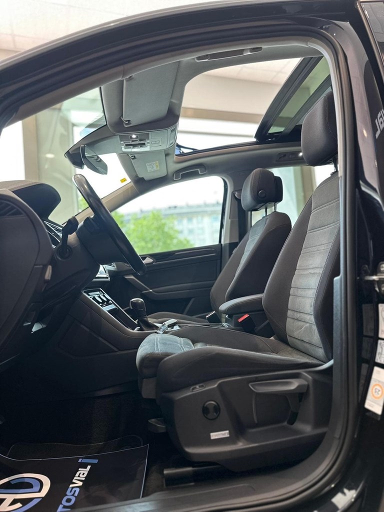 Foto 15 VOLKSWAGEN Touran Business 2.0 TDI DSG