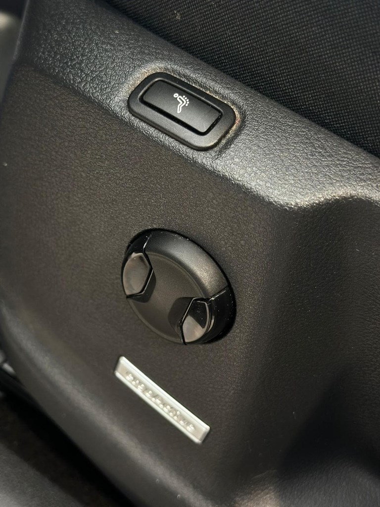 Foto 16 VOLKSWAGEN Touran Business 2.0 TDI DSG