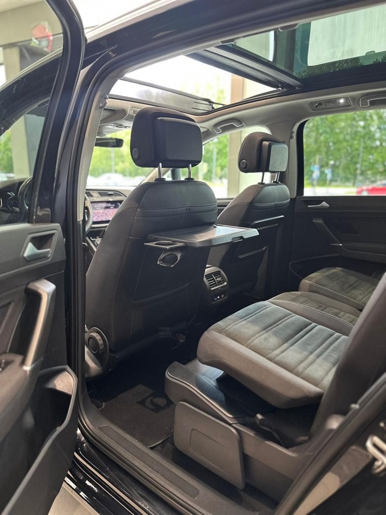 Foto 18 VOLKSWAGEN Touran Business 2.0 TDI DSG