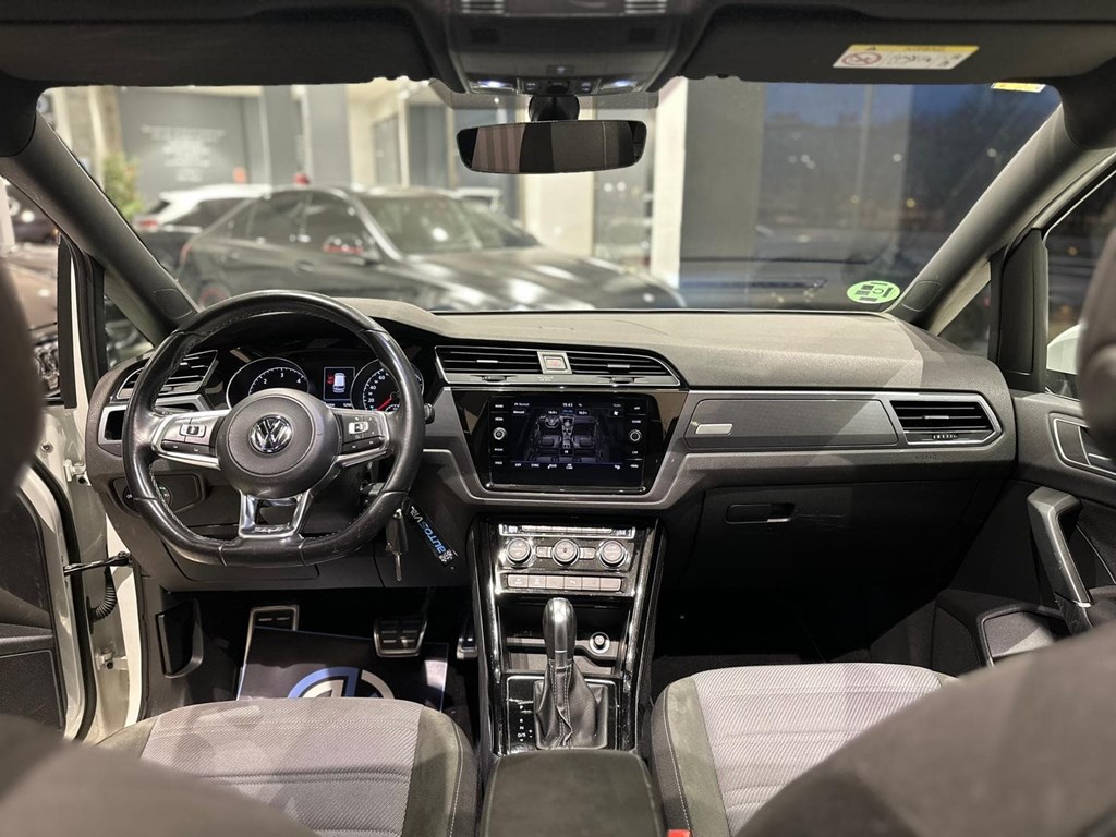 Foto 12 VOLKSWAGEN Touran Sport 2.0 TDI DSG