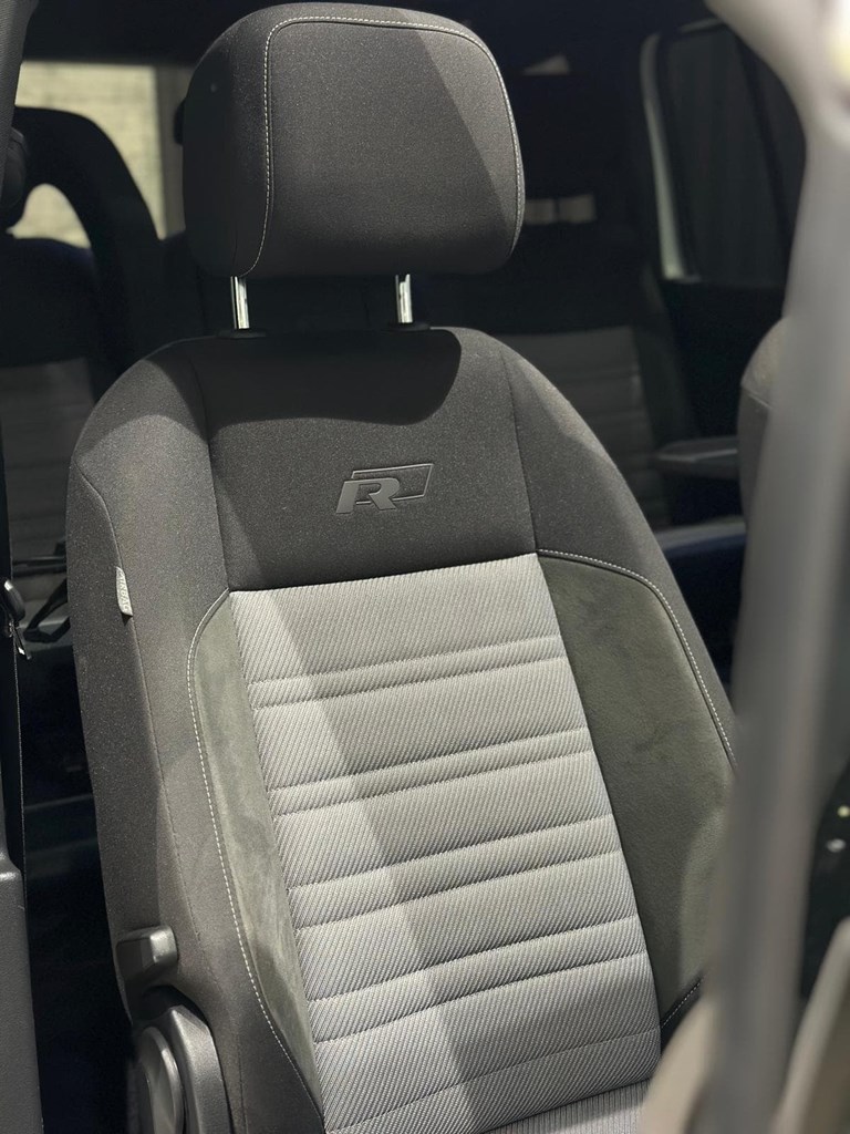 Foto 21 VOLKSWAGEN Touran Sport 2.0 TDI DSG