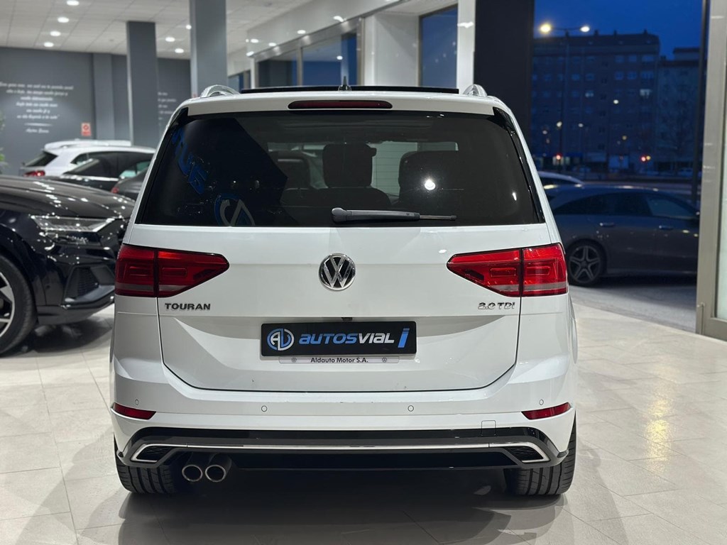 Foto 4 VOLKSWAGEN Touran Sport 2.0 TDI DSG